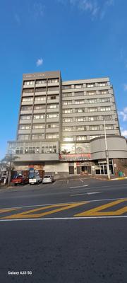 Apartment / Flat For Sale in Margate, Margate