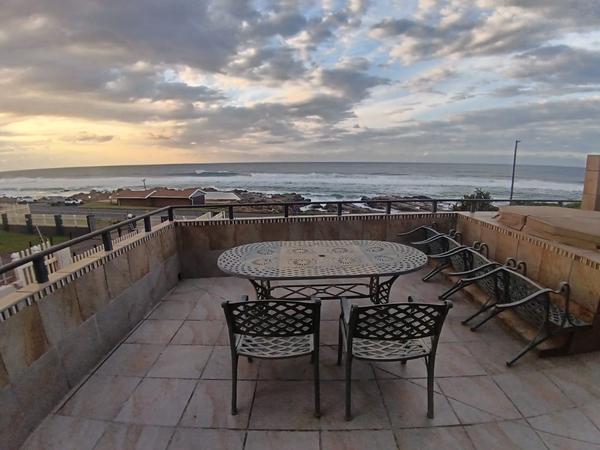 Apartment / Flat For Sale in Manaba Beach, Uvongo